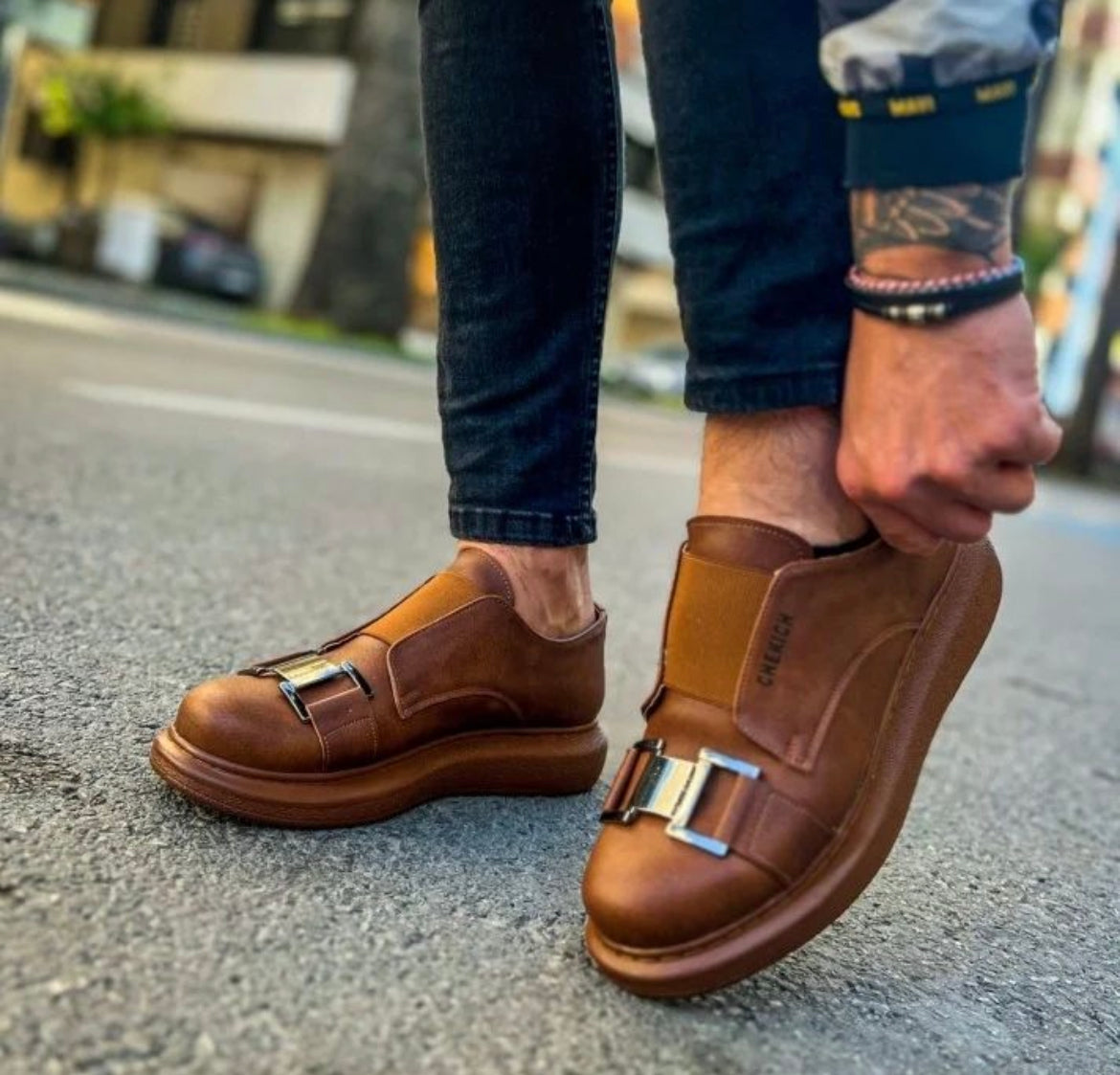Brown clip Chekich