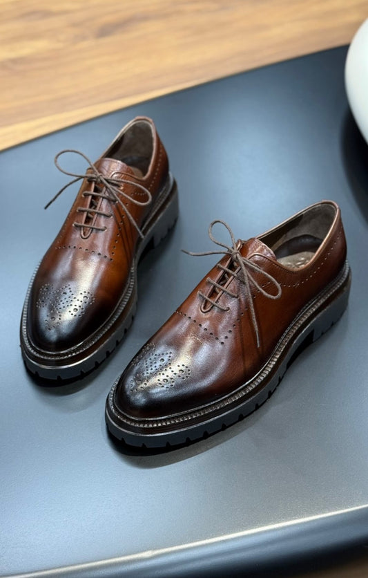 Wilson brown leather with Eva black sole