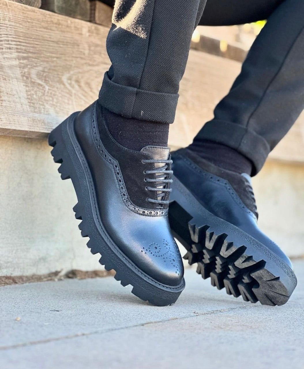 High-sole classic black leather