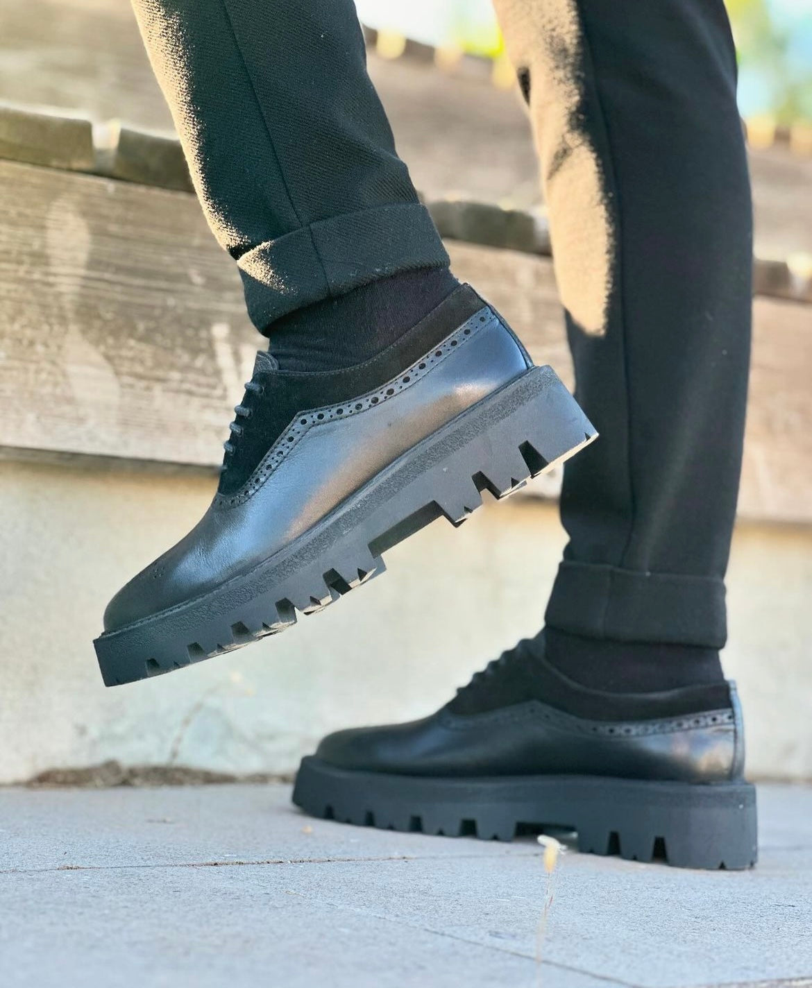 High-sole classic black leather