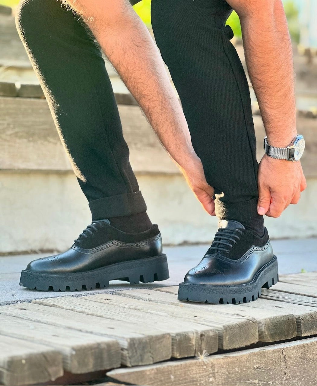 High-sole classic black leather