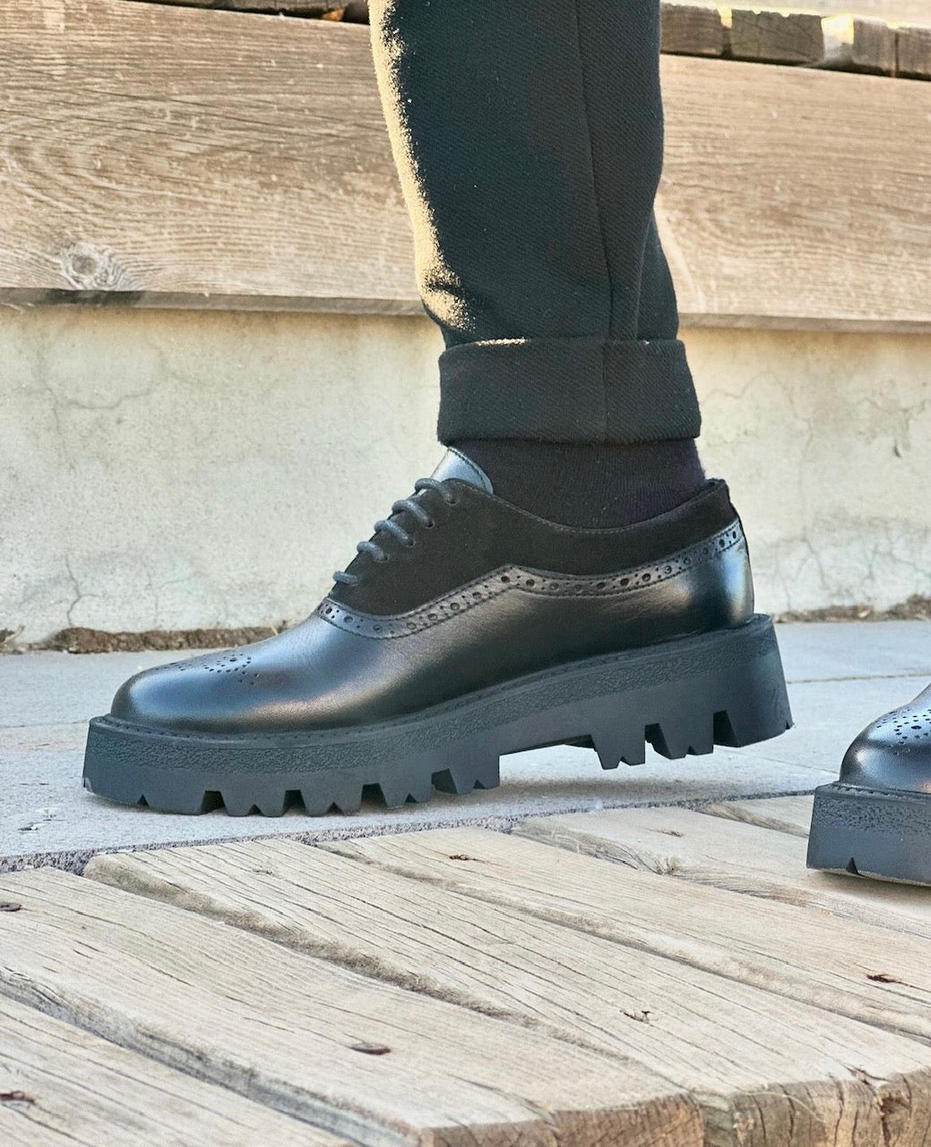 High-sole classic black leather