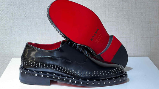Salva Studs Black Red Bottom